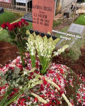 Kabar Duka! Artis Farida Pasha Meninggal Dunia, Selamat Jalan Mak Lampir!