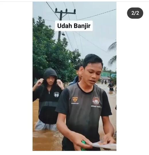Apes! Pria Ini Udah Kena Banjir Dapat Undangan Dari Mantan, Netizen : Tenggelamkan!