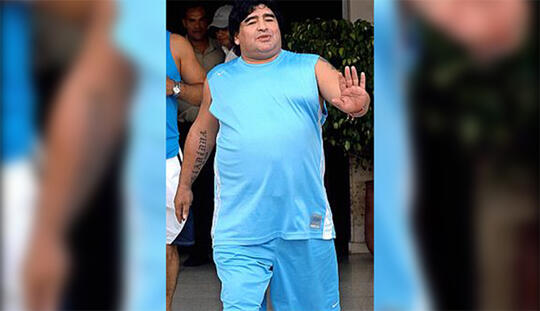 Kisah Perjalanan Hidup Maradona: Sang Legenda Abadi Argentina
