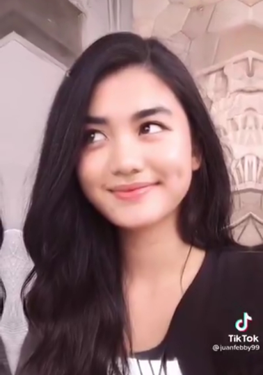 Kompilasi Cowok Jadi Cewek Cantik Karena Filter yang Sangat Kebangetan Gan!