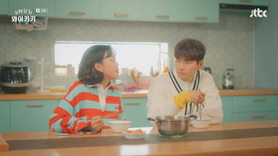 6 Couple di Drama Korea Ini Lawak Abis, Dijamin Selalu Bikin Ketawa Deh~