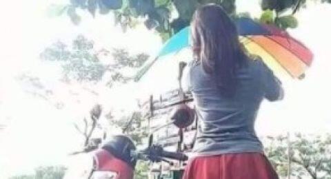 Viral Penjual Kopi Pakai Rok Mini di Serangan Bali, Netizen Penasaran