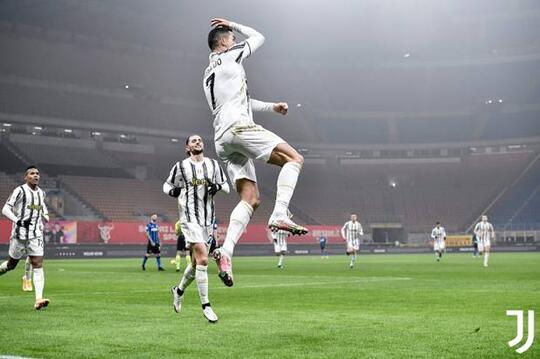Memasuki Usia 36 Tahun, Gelar Apa yang Belum Didapat CR7?