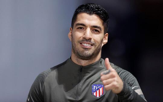 Luis Suarez Curhat Diputusin Barcelona Lewat Telepon