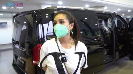 Melihat Kerennya Mobil Baru Raffi Ahmad, Mercedes Benz V 260