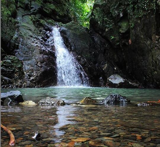 Tempat Manis & Romantis Namun Sarat Mistis : Air Terjun Sibohe