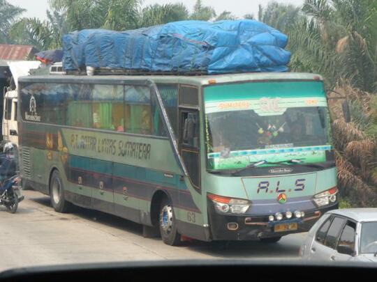 Mercedes Benz OH 1521, "Kuler Jahat" Andalan Bus Lintas Sumatera