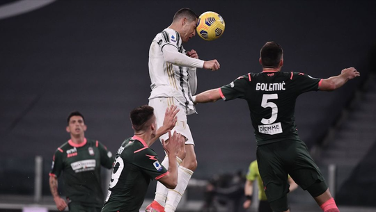 Jago Nyundul! Itulah yang Buat Ronaldo Lebih dari Messi
