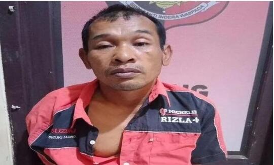 Naas! Iseng Pelorotkan Celana Teman Saat Hajatan, Lelaki Ini Malah Tewas Ditikam.