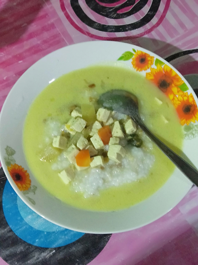 Sarapan dengan Bubur Sayur Bu Tanto, Murah, Enak dan Bergizi Cuma 2-3 Ribu Saja!