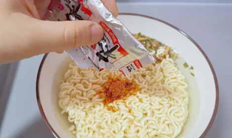 Rahasia Tips SEHAT, Makan Mie Instan yg Jarang Orang Tahu (Pakai Bumbu Ini!)