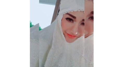 Baru Hijrah, Model Seksi Rhere Valentina Meninggal Dunia