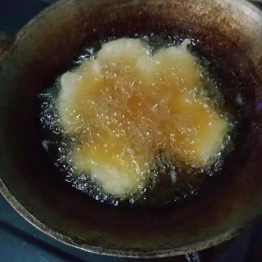 Jangan Sia-Siakan Nasi Sisa, Bisa Dibuat Cireng Nasi Yang Gurih, Loh!