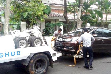 Begini Gan, Prosedur Menebus Kendaraan yang Kena Derek Petugas (Mudah Kok!)