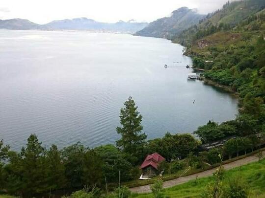 Gowes Sehat Keliling Danau Dengan Sepeda Lipat