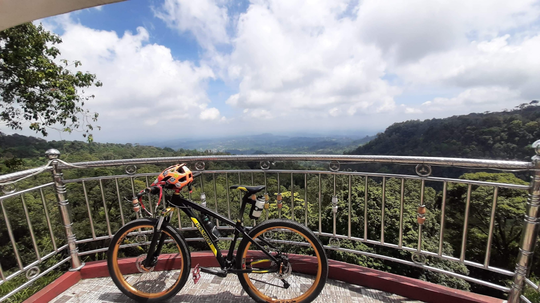Sehat Dan Positif Pastinya Bersepeda, Salam Dua Pedal Tetap Pilihan Sepeda Lokal!