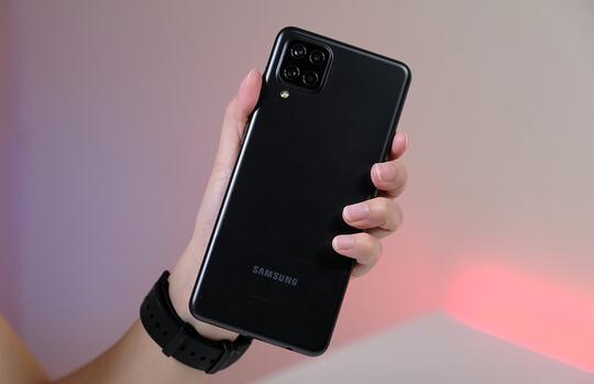 Review Samsung Galaxy A12