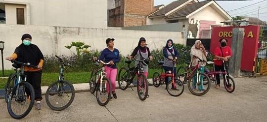 Naik Sepeda Pengalaman Pertama Keliling Tiga Desa dengan Sepeda Lipat