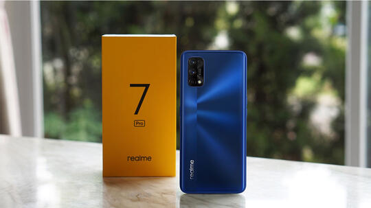 7 Handphone Kini Banting Harga Bulan Maret 2021 Yang Awal Rilis Mahal, Lihatin Yuk!