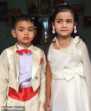 Viral | Bocah 5 Tahun Dinikahkan Orang Tuanya Dengan Kembaranya Sendiri, Kok Bisa ya?
