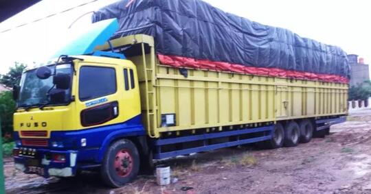 Inilah Perbedaan Truk Engkel, Tronton, Trinton, Trintin Dan Tribal