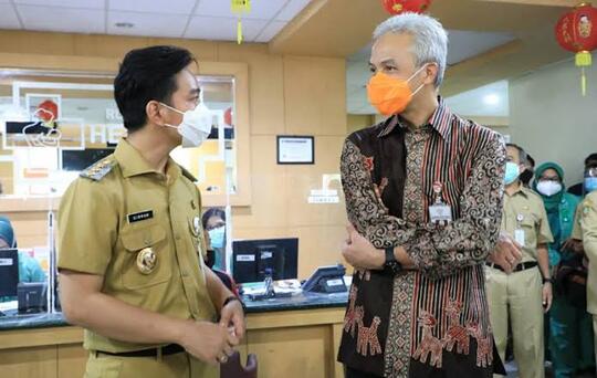 Gibran Melangkah Pasti, AHY Melangkah Kemana?