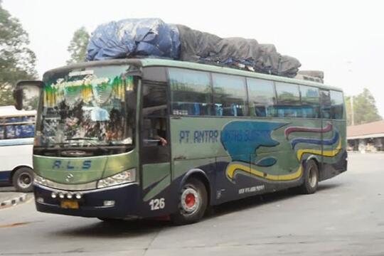 7 Ciri Khas Bus-Bus Sumatera, Mulai Debu Sampai Jalur Ekstrim