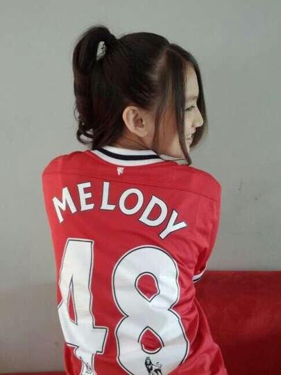Inilah 4 Penyanyi Indonesia Penggemar Manchester United