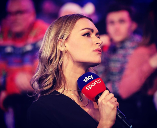 Berkenalan Dengan Laura Woods, Presenter Wanita Andalan Sky Sports!