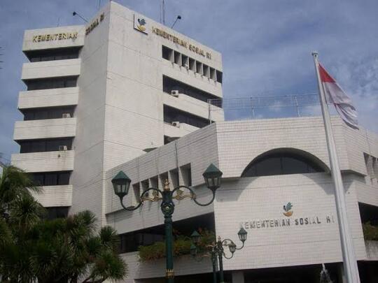 Penasaran Gak Donasi Uang Kembalian Dari Minimarket Larinya Kemana?Kuy Masuk