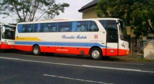 Sejarah PO Rosalia Indah - Nama Bus Ini Diambil dari Nama Anak Pertama Sang Pemilik