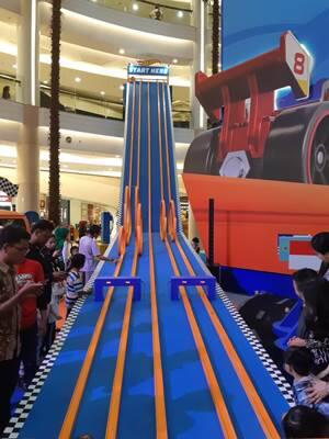 Lintasan Hot Wheels terpanjang di Indonesia pecahkan Rekor MURI