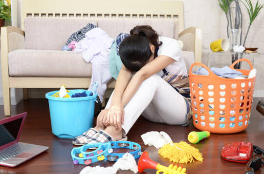 Menjadi Ibu Rumah Tangga Itu Jenuh!! Kenapa Solusinya Banyak Yang Selingkuh?