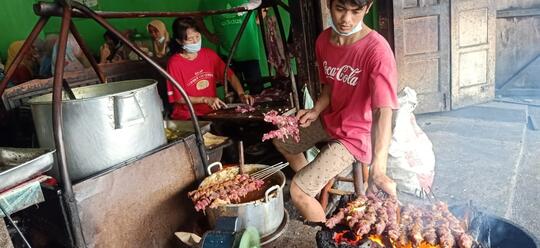Kedai Sate Tali Roso Ahlinya Sate Kambing Dengan Ukuran Tidak Biasa, Melipir Yuk!