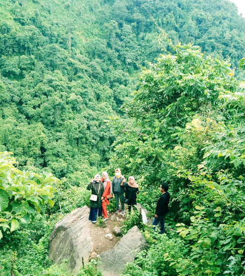 Bikin Candu, Begini Keren dan Indahnya Air Terjun Riamau NTB, Yuk, Travelling!