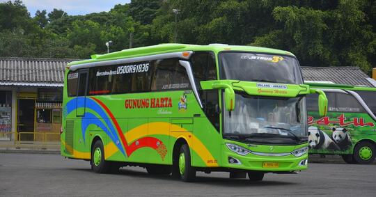 Harga Bus Di Indonesia, Mulai Hino Sampai Scania