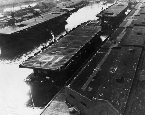 USS Makassar Strait - Kapal Induk Milik Amerika yang Memakai Nama Selat di Indonesia