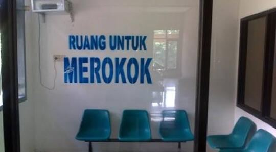 Gaya Merokok Anak Muda Zaman Modern