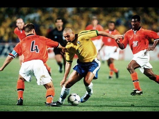Narsisnya Ronaldo Nazario yang Sering Nonton Video Sendiri di Youtube!