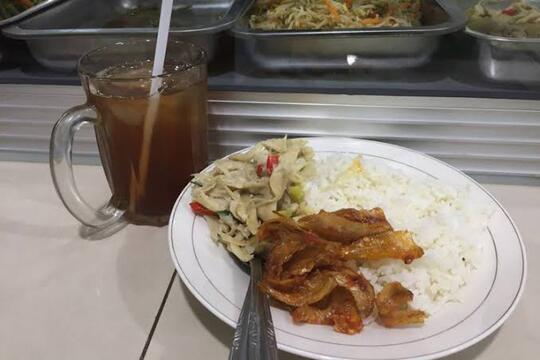 Antara Restoran Padang Vs Warteg, Manakah Yang Paling Agan Suka?