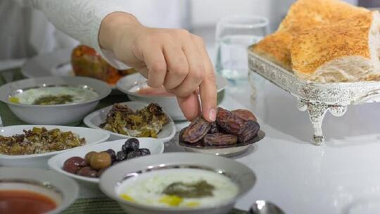 10 Menu Buka Puasa Bebas Kolesterol dan Asam Lambung