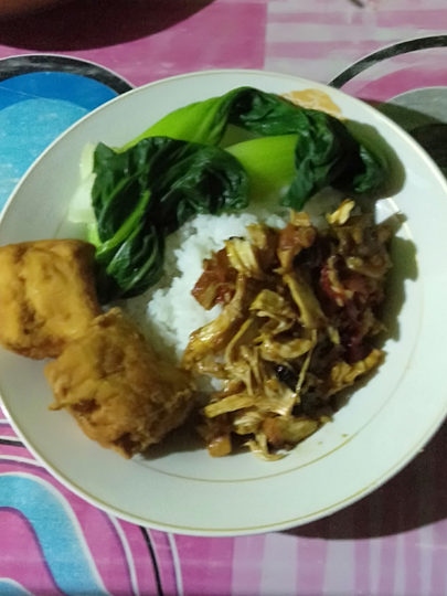Sambal Ayam Suwir Penyet, Buat yang Bingung Mau Masak apa Untuk Menu Berbuka