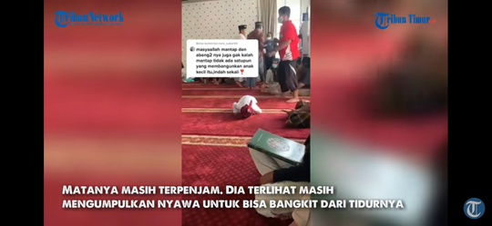 Viral!Bocah Tertidur Saat Salat Dengan Posisi Sujud, Netizen: Semoga Jadi Anak Sholeh