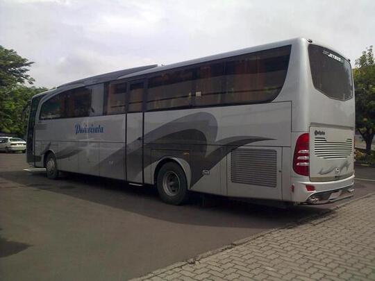 Perkembangan Jetbus, Body Populer Nan Elegan Buatan Karoseri Adiputro Malang