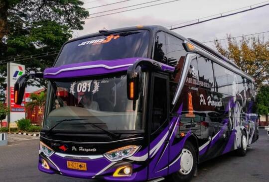 Perkembangan Jetbus, Body Populer Nan Elegan Buatan Karoseri Adiputro Malang