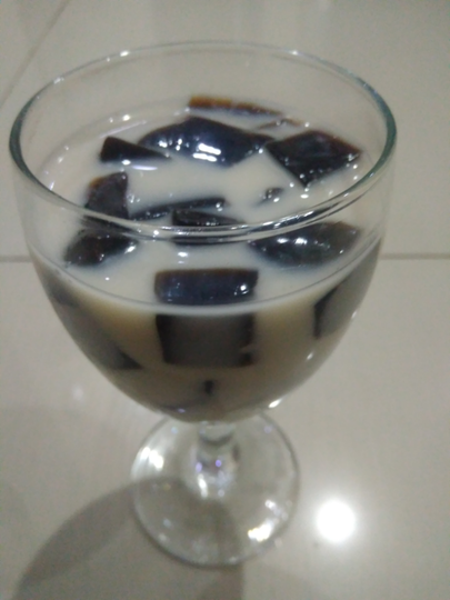 Es Susu Cincau, Takjil Praktis dan Ekonomis, Yuk Bikin !