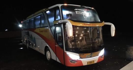 Kramat Djati, Bus Putih Nan Legendaris Pelari Lintas Sumatera Jawa Bali