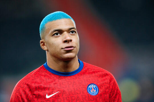 Sambutan Hangat Modric Untuk Mbappe