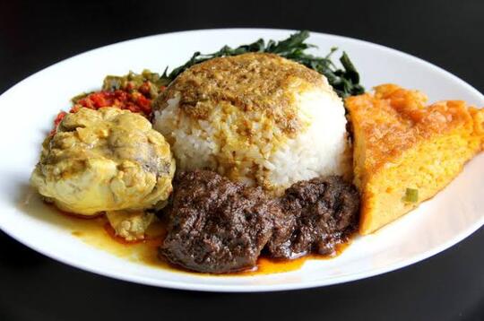 Aneka Nasi Khas Daerah Di Indonesia, Negara Lain Mana Punya!