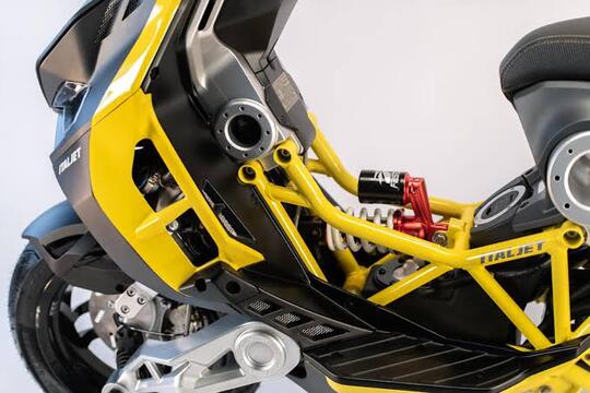 Skutik Baru Italjet Dragster Di Ajang IIMS Hybrid 2021